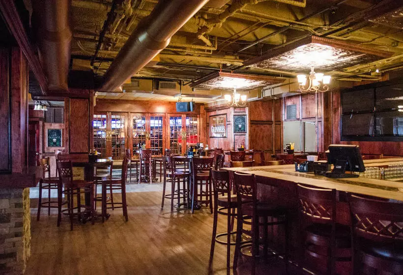 Отель Park Inn Harrisburg West