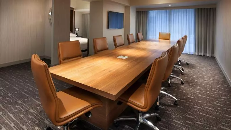 هتل Sheraton Grand Los Angeles