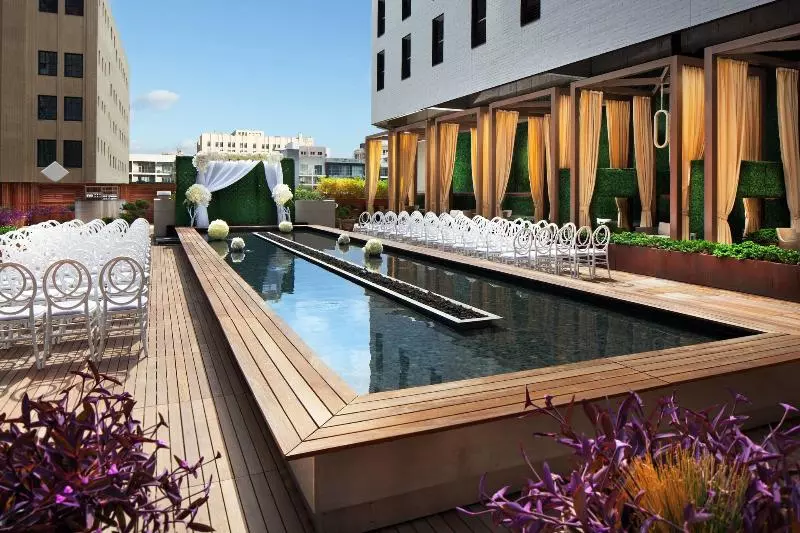 هتل Sheraton Grand Los Angeles