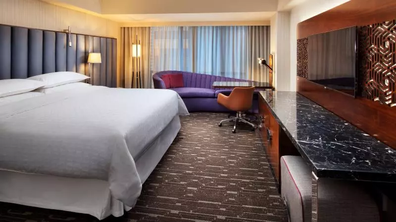 هتل Sheraton Grand Los Angeles