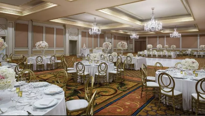 בית מלון כפרי The Langham Huntington, Pasadena