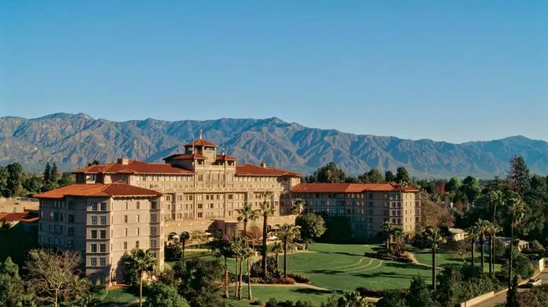 בית מלון כפרי The Langham Huntington, Pasadena