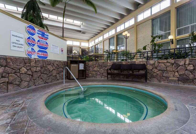 هتل Wyndham Garden Fresno Yosemite Airport