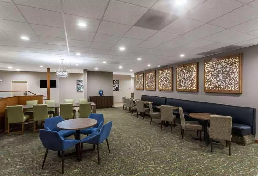 酒店 Wyndham Garden Fresno Yosemite Airport