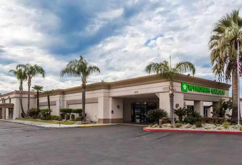 酒店 Wyndham Garden Fresno Yosemite Airport