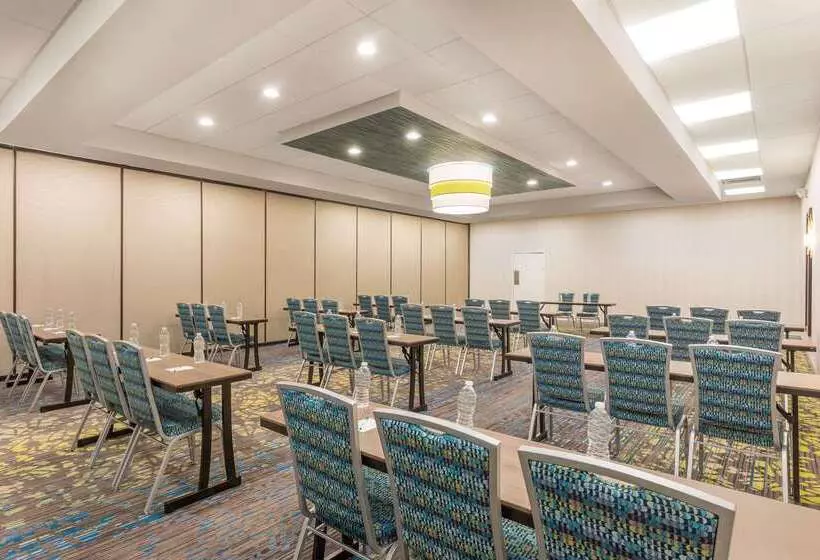 فندق Wyndham Garden Summerville