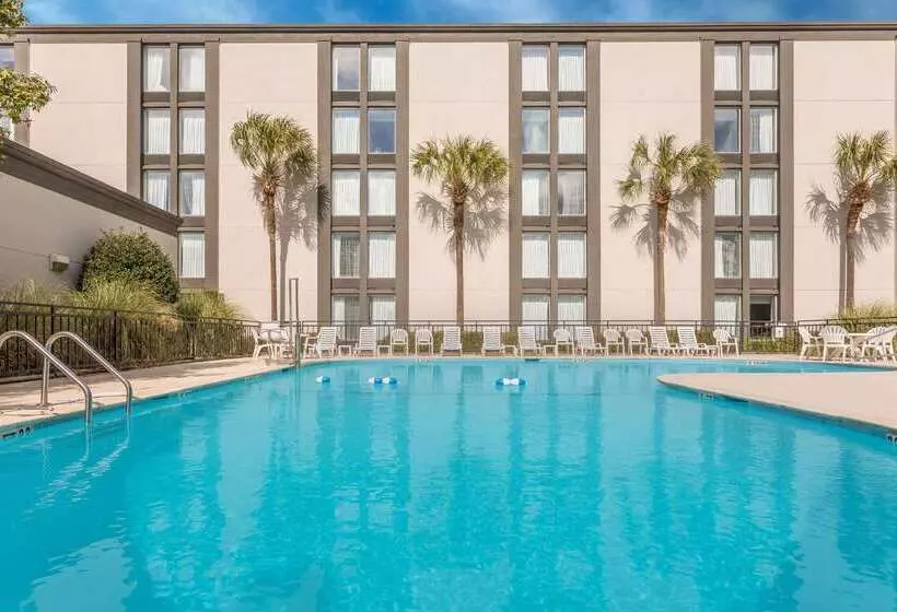 فندق Wyndham Garden Summerville