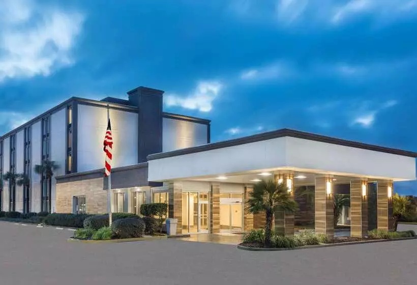 فندق Wyndham Garden Summerville