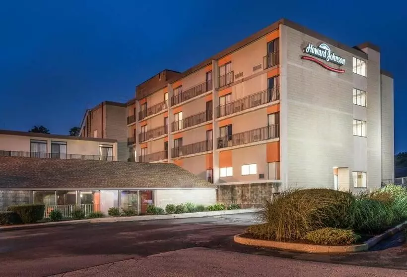 Howard Johnson Hotel