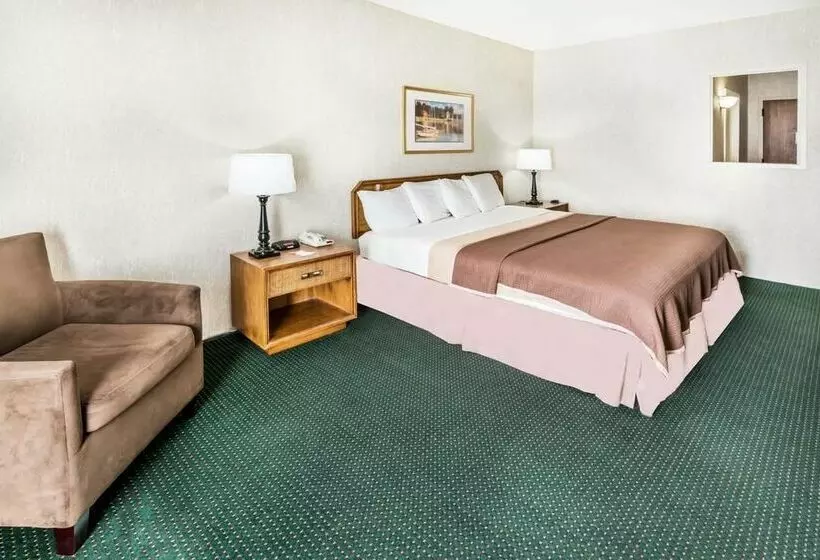 Howard Johnson Hotel