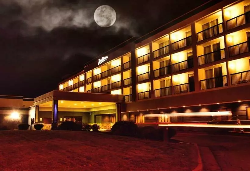 Radisson Hotel Niagara Fallsgrand Island