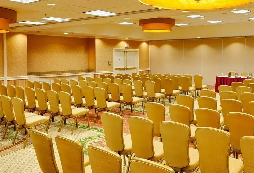 Red Lion Hotel Hartford