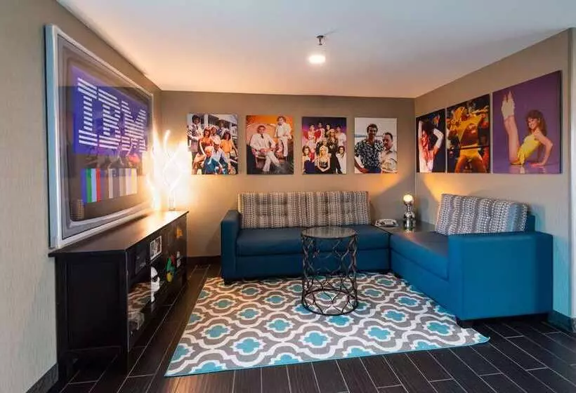 The Verve Hotel Boston Natick, Tapestry Collection By Hilton