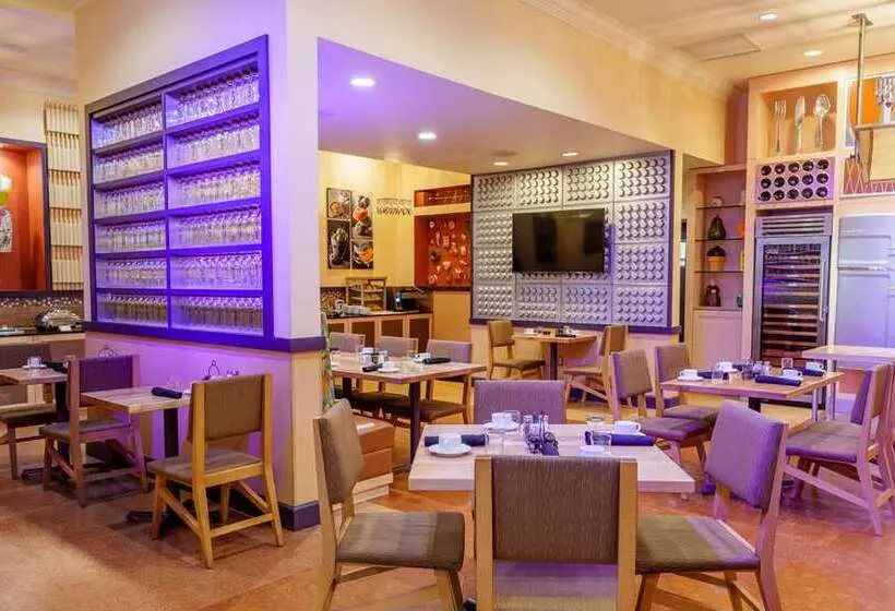 The Verve Hotel Boston Natick, Tapestry Collection By Hilton