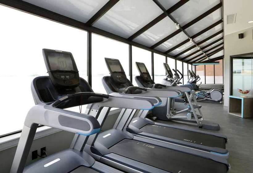 The Verve Hotel Boston Natick, Tapestry Collection By Hilton