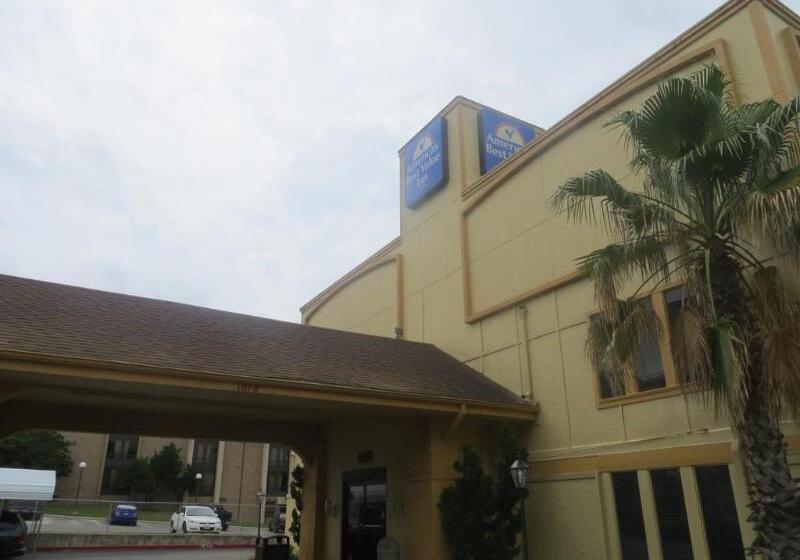 Szálloda Americas Best Value Inn Austin University