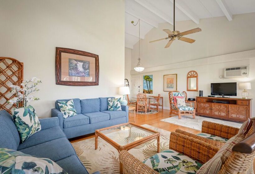 Hotel Aston Maui Hill