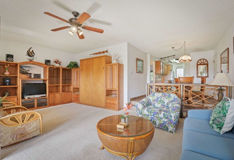 Hotel Aston Maui Hill