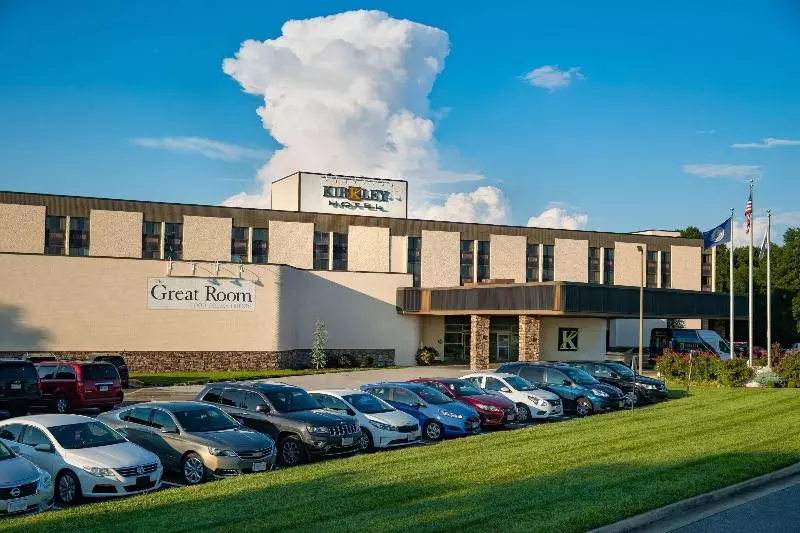 Bella Vista Hotel & Suites