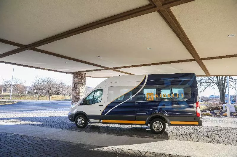 Bella Vista Hotel & Suites