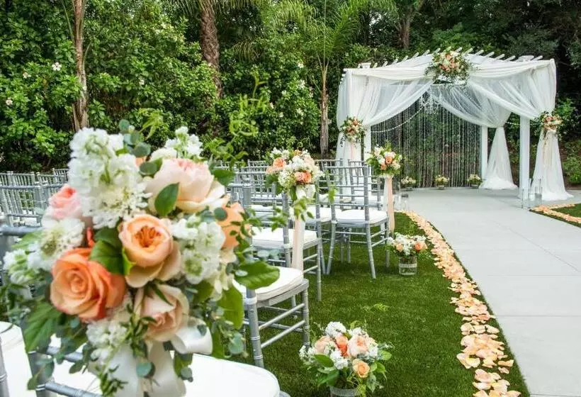 Отель Fullerton Marriott At California State University