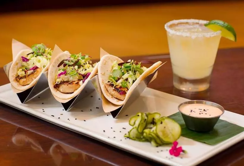 Отель Fullerton Marriott At California State University