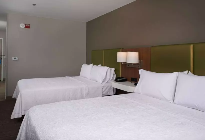 هتل Hampton Inn Butte