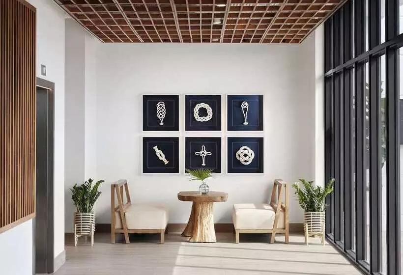 Отель Hilton Fort Lauderdale Marina