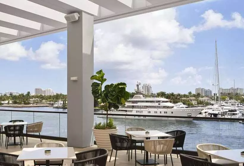 Отель Hilton Fort Lauderdale Marina