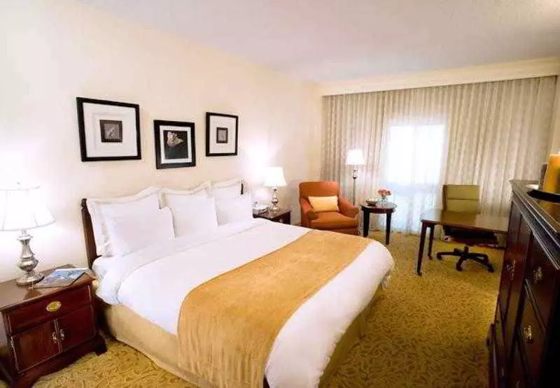 فندق Houston Airport Marriott At George Bush Intercontinental