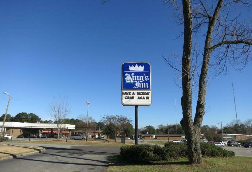 هتل Kings Inn Albany