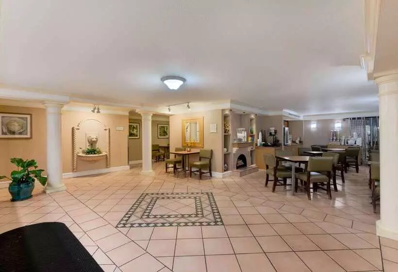 Szálloda La Quinta Inn By Wyndham Cheyenne