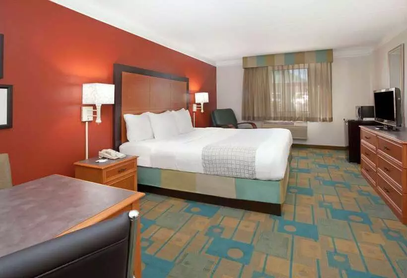 Szálloda La Quinta Inn By Wyndham Cheyenne