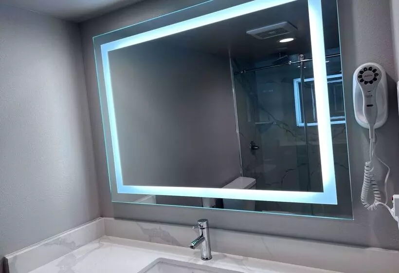 בית מלון כפרי La Quinta Inn By Wyndham Costa Mesa Orange County