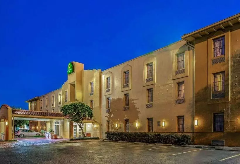 酒店 La Quinta Inn By Wyndham Houston Greenway Plaza Medical Area