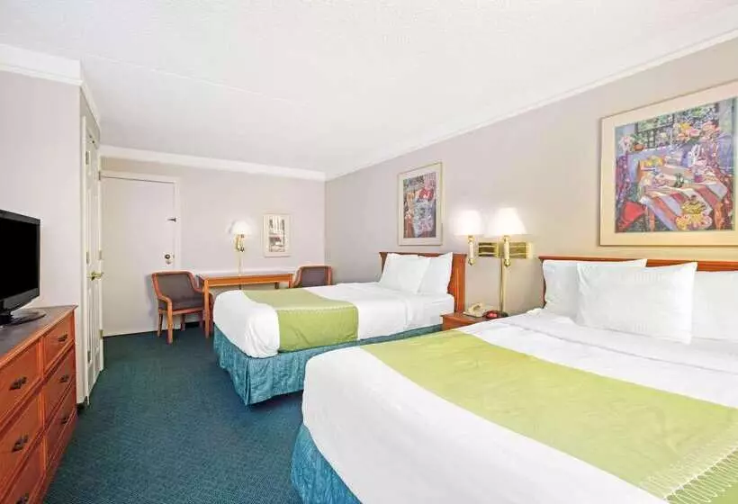 Otel La Quinta Inn By Wyndham Reno