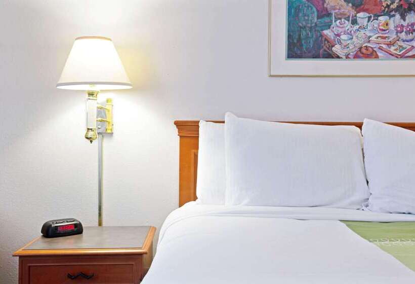 فندق La Quinta Inn By Wyndham Reno