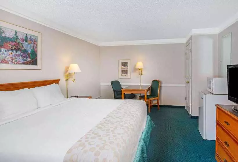 Otel La Quinta Inn By Wyndham Reno