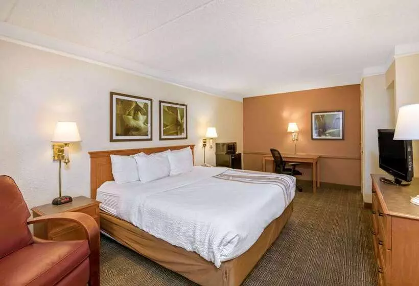 Otel La Quinta Inn By Wyndham San Antonio Market Square