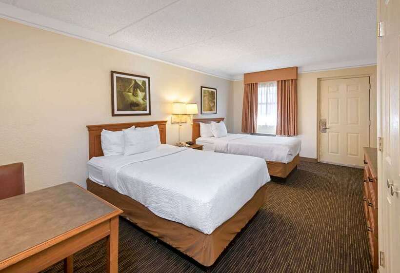 هتل La Quinta Inn By Wyndham San Antonio Market Square
