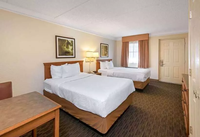 Otel La Quinta Inn By Wyndham San Antonio Market Square