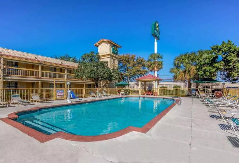 酒店 La Quinta Inn By Wyndham Ih 10 West San Antonio Tx