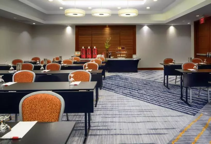 Otel Long Beach Marriott