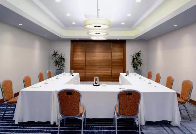 Otel Long Beach Marriott