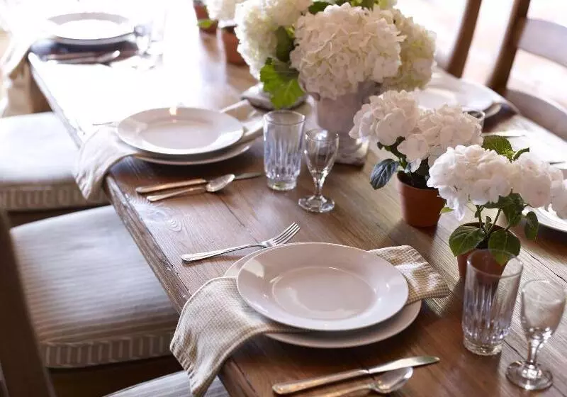 Отель Maison Fleurie, A Four Sisters Inn