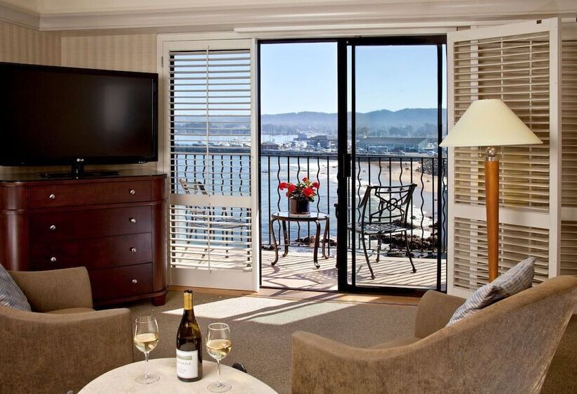 هتل Monterey Bay Inn