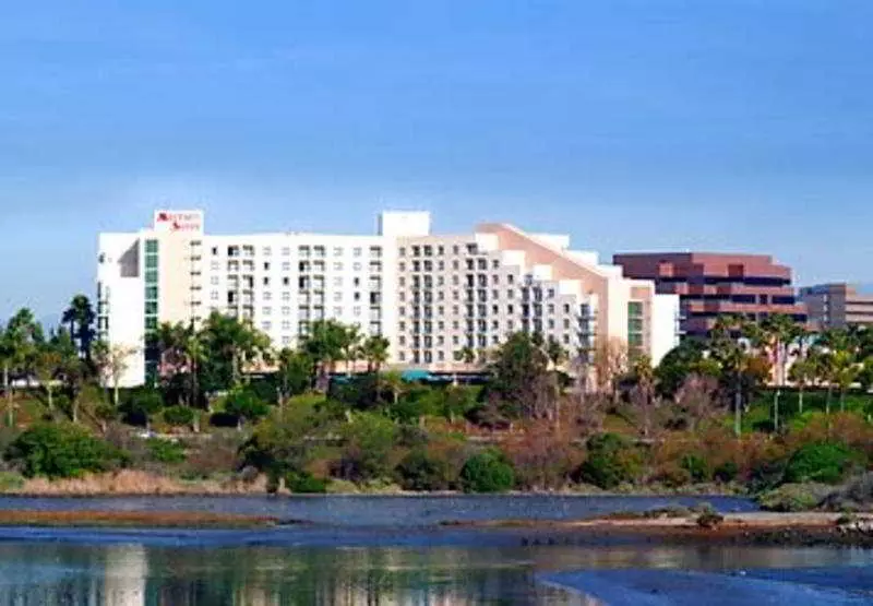 בית מלון כפרי Newport Beach Marriott Bayview