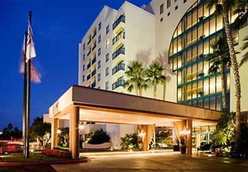 בית מלון כפרי Newport Beach Marriott Bayview