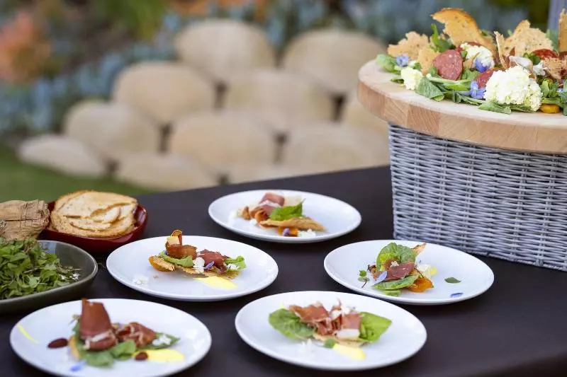 בית מלון כפרי Newport Beach Marriott Bayview