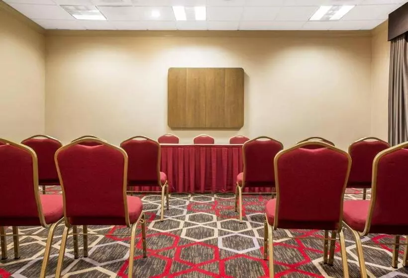 酒店 Quality Inn Lexington Horse Park